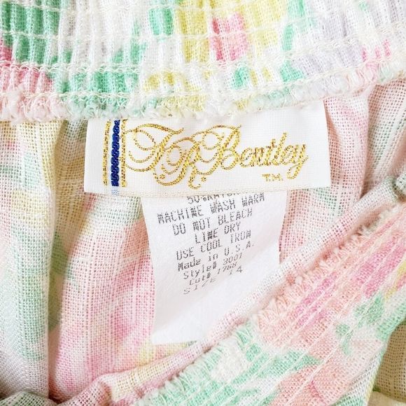 Vintage Medium Pastel Floral Skirt - Picture 6 of 6